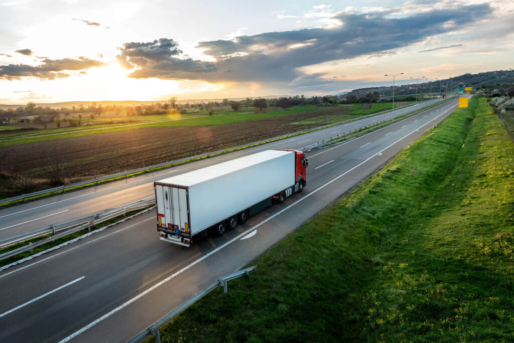 A modern fleet, agility in carting, transportation and delivery are key factors to connect your cargo to the world and to your clients...